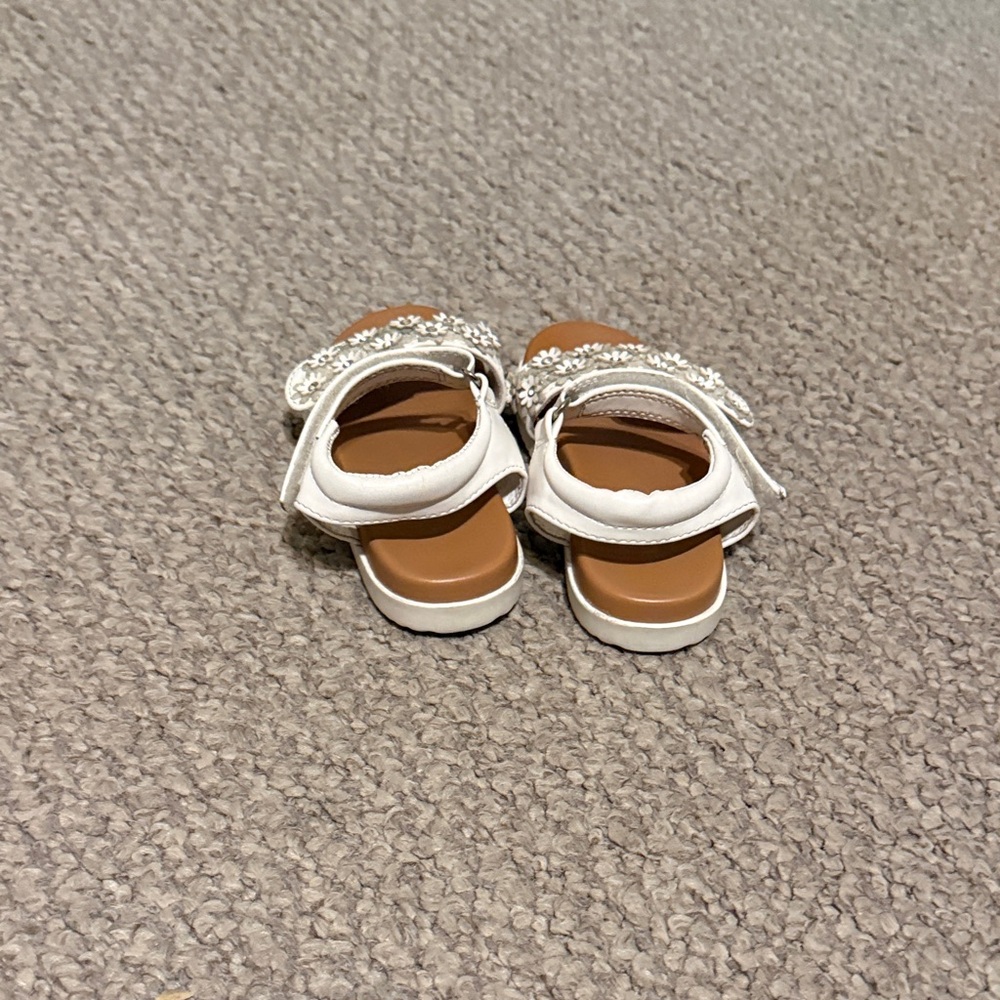 Annie White Floral Accent Kids Sandals with Tan Footbed